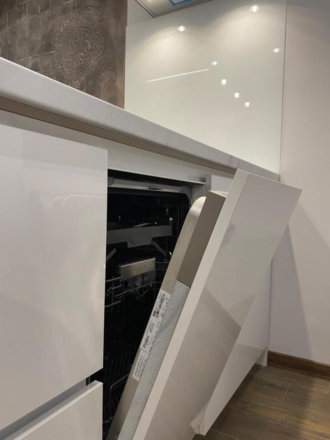 Modern 1bed For 4 Guests In Appartamento