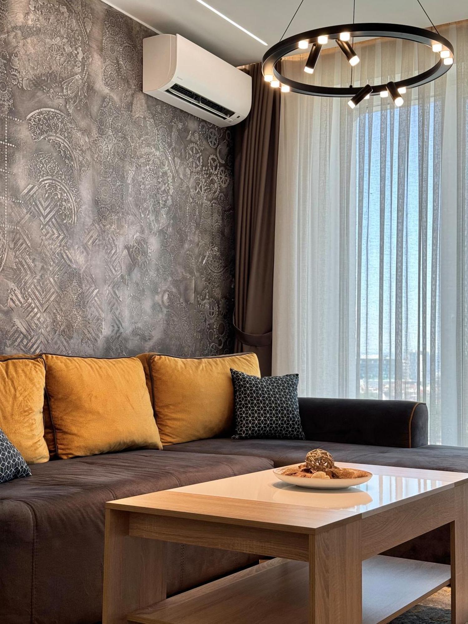Modern 1bed For 4 Guests In Appartamento